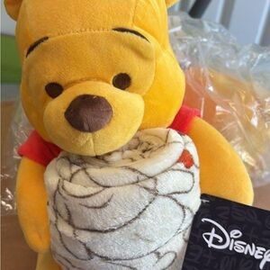 Disney Yellow Winnie the Pooh with Cozy Blanket